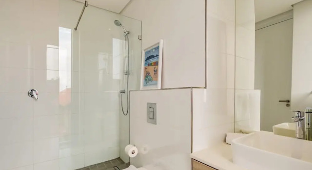 Апартаменты Gorgeous Apartment in Bustling De Waterkant 304 on N