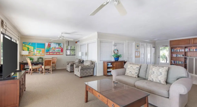 Четырёхместный люкс с 2 комнатами Hilton Vacation Club Charter Club Naples Bay