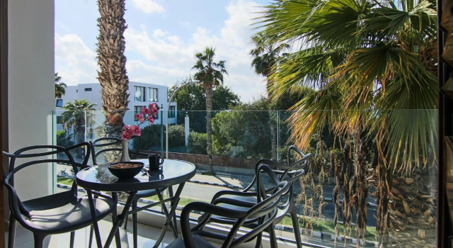 Phaedrus Living Seaside Constantinos 113