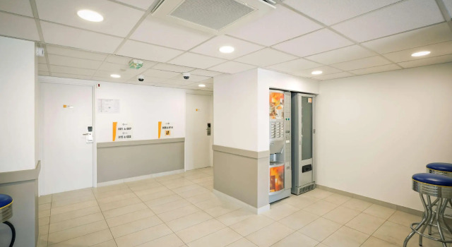 Кровать в общем номере greet Hôtel Prévessin Genève Aéroport