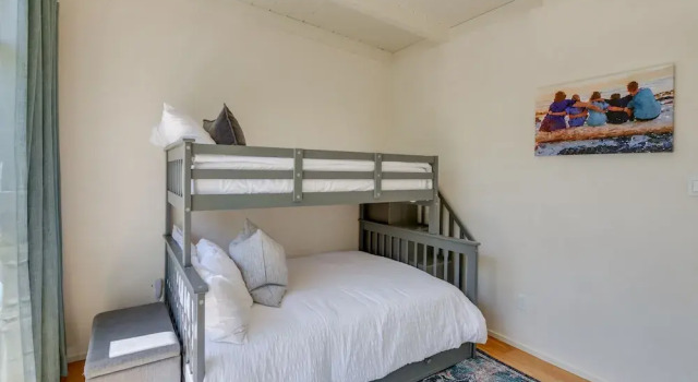 Vacation Rental Home ~ 1 Mi to Carmel Beach!