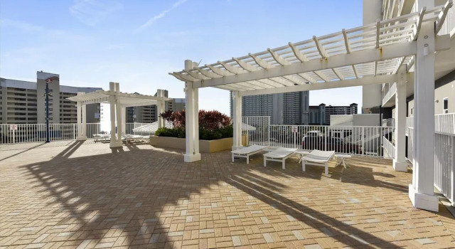 Laketown Wharf 835 - Very Cool 1 Bedroom+Bunks, Sleeps 6. Free Fun! 1 Condo by RedAwning, Забронировать Отель Панама-Сити Панхэндл Флорида, рядом с Загородный клуб "Сигнал Хилл"