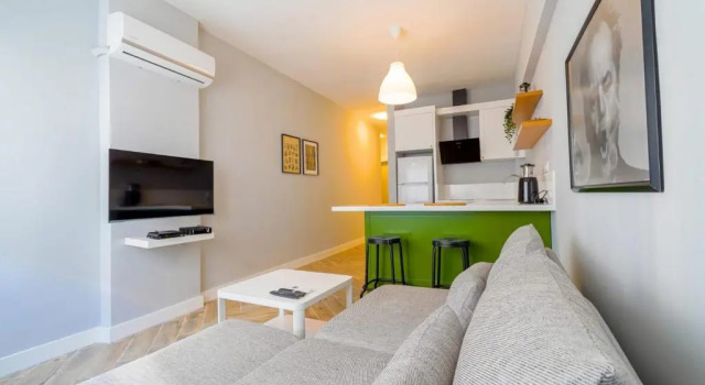 Central Flat near Beach in Muratpasa Antalya