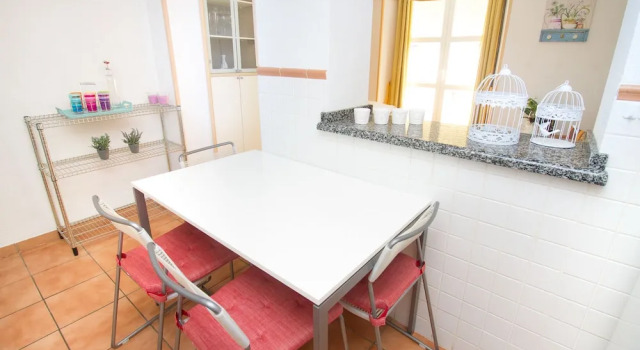 Comfy Flat Carreteria, Забронировать Отель Отели Малаги с парковкой, рядом с Centro Comercial Larios Centro, Парковка