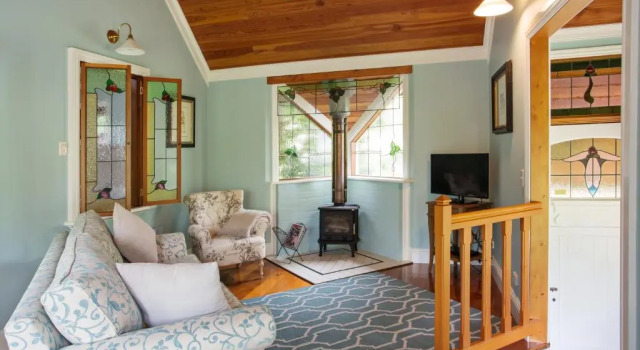 Коттедж c 1 комнатой Oak Tree Lodge