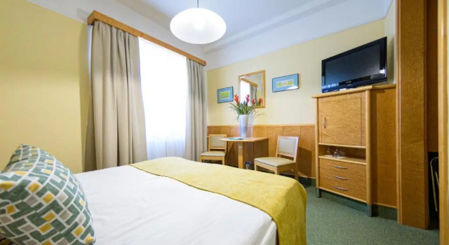 Hotel Toplice - Terme Krka, Reserva ahora Hotel Hoteles en Dolenjska con piscina, Piscina