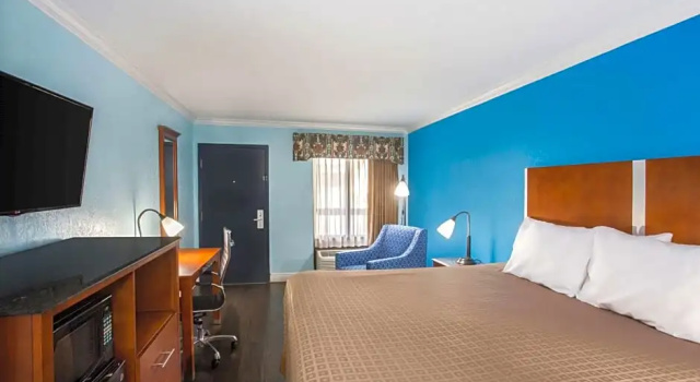 Люкс Days Inn by Wyndham Florida City