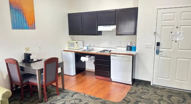 Люкс c 1 комнатой MainStay Suites Madison Airport