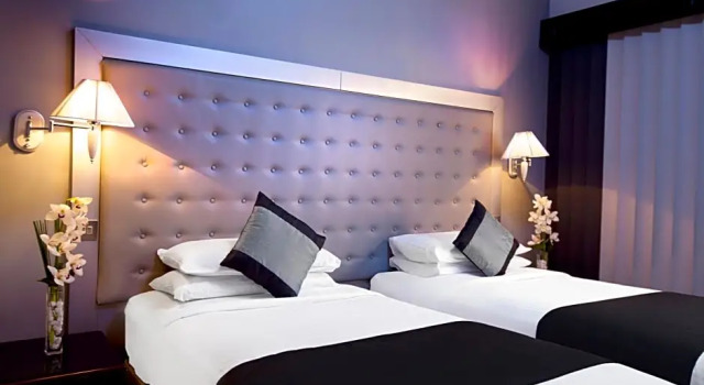 Номер Standard Broadway Hotel