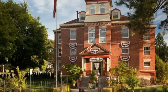The Roosevelt Inn, Varaa Hotelli Coeur d'Alene Idaho