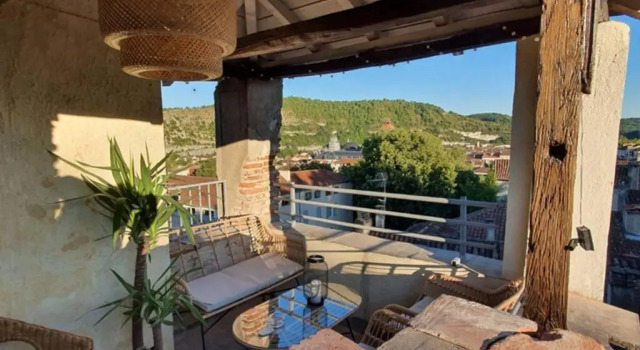 Апартаменты Appartement d'exception au cœur de Cahors