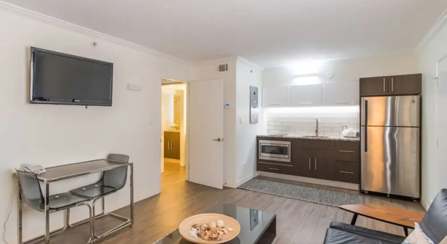 Люкс Deluxe Hibiscus Suites - Gateway to Siesta Key