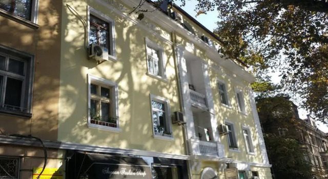 Shopen Mezonet, Забронировать Отель Отели Варны с парковкой, рядом с Комплекс Приморский, Парковка