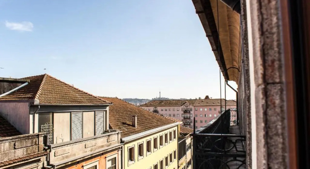 Baixa24 •P3R• Super estúdio no centro histórico, Забронировать Отель Cedofeita / Santo Ildefonso / Se / Miragaia / Sao Nicolau e Vitoria Порту, рядом с Lapa Metro Station