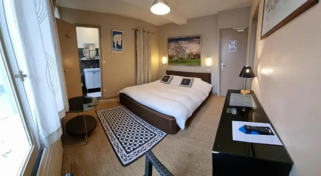 Номер Standard Logis Hôtel Restaurant LE COCHON DOR