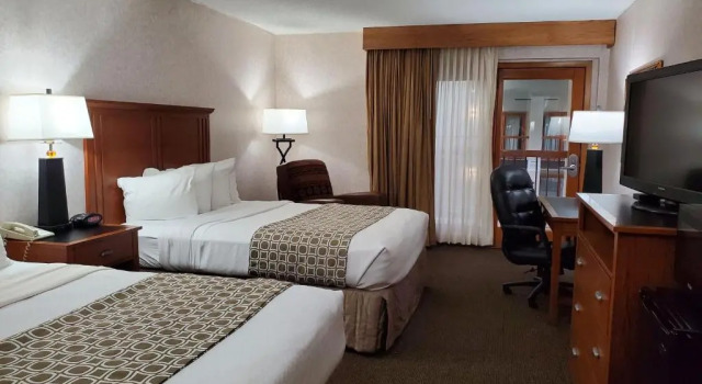 Двухместный номер Standard с видом на бассейн Ramkota Hotel Pierre