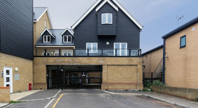 Velvet 2-bedroom Apartment Brewery Road