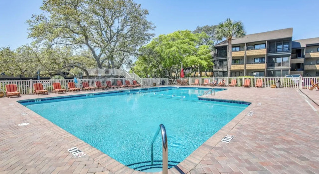 Walk to Ocean: Unit w/ 2 Balconies in Myrtle Beach