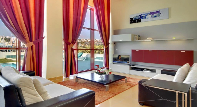 Marina 17, Rezerwuj Hotel Hotele w Albufeira z basenem, Basen