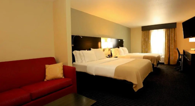Одноместный люкс Holiday Inn Express & Suites Marion Northeast by IHG