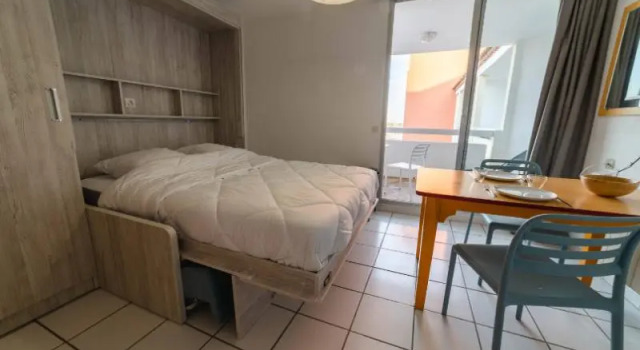 Четырёхместные апартаменты с 2 комнатами с балконом Vvf Villages Leucate