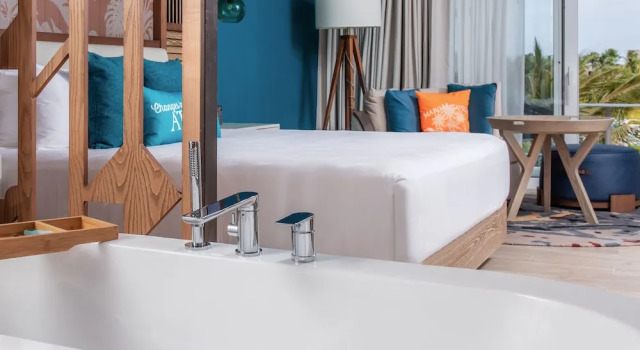 Клубный Swim-up Luxury Dreams Cap Cana Resort & Spa - All Inclusive