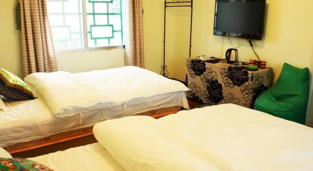 Deng Ba Lugu Lake Youth Hostel, Buchen Sie Hostel Luowa China