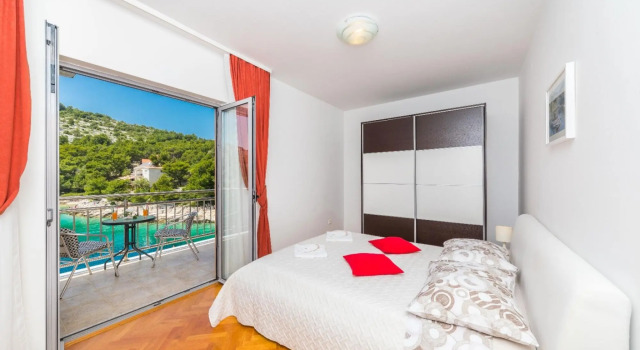 Silva - With Pool and Great View - H, Rezerwuj Hotel Hotele w Split-Dalmatia County z parkingiem, Parking