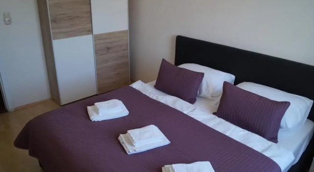 Herbststrasse Apartment, Rezerwuj Apartament Hotele w Wiedeń z parkingiem, Parking