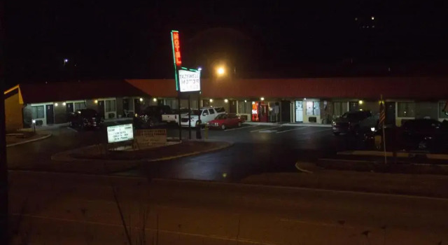 Четырёхместный номер Standard Tazewell Motor Lodge