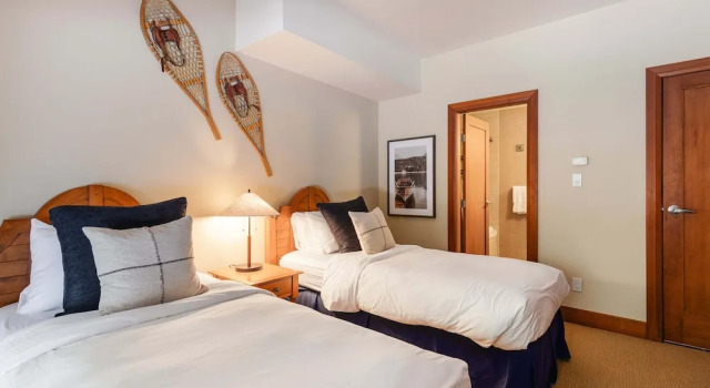 Harmony Chalet at Montebello, Book Chalet Whistler Britisk Columbia