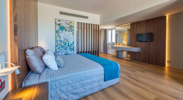 Sun Hall Hotel