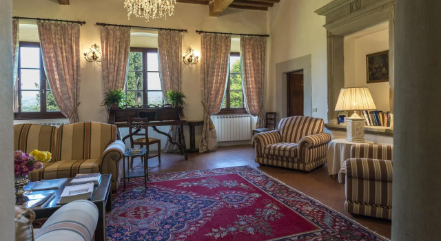Villa Palazzaccio 26, Emma Villas, Book Villa Hotels in Arezzo with a Pool, Swimming Pool