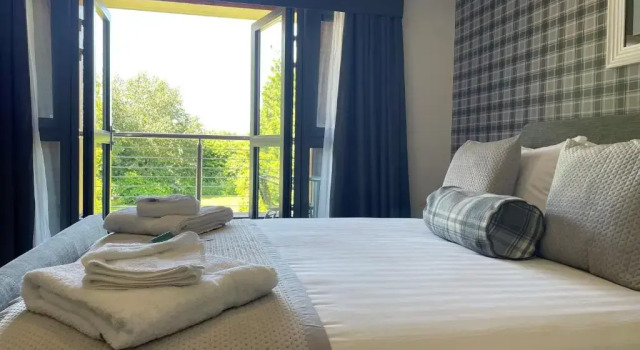 Номер Superior Boston West Hotel