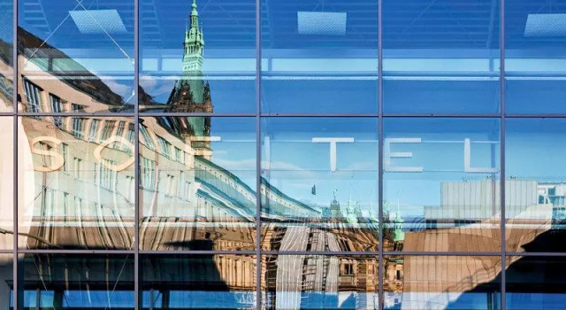 Номер Superior с видом на город Sofitel Hamburg Alter Wall