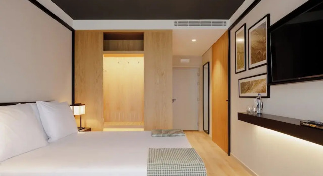 Двухместный номер Standard с балконом Porto River Soul Hotel