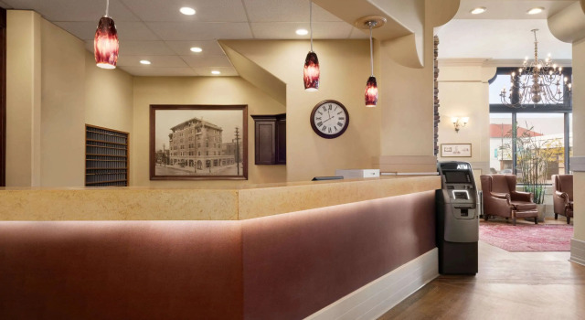 The Plaza Hotel Downtown, Trademark Collection by Wyndham, Book Hotel Kamloops Thompson Okanagan