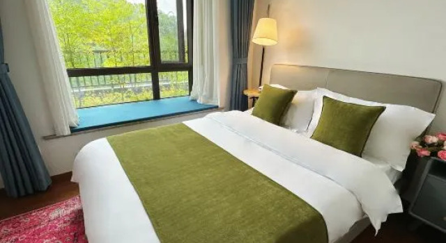 Люкс с видом на внутренний двор Tianmu Anqing Hot Spring Villa