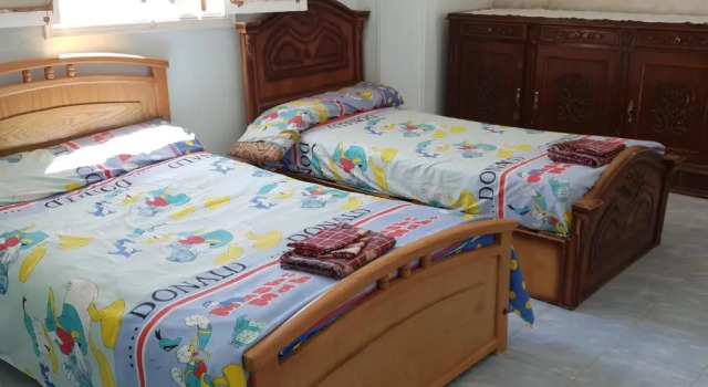 شقق ثلاث غرف بشاطئ الاصيل للايجار قرب الابيض, Boek Appartement Hotels in North Coast met parkeren, Parkeren