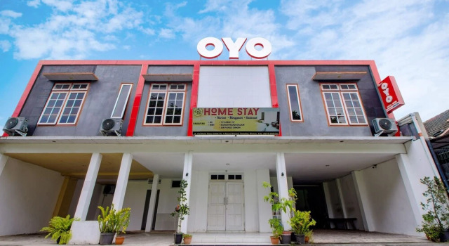 Rumah Mumu Kost & Homestay by OYO Rooms, Book Hotel Sleman Yogyakarta Province