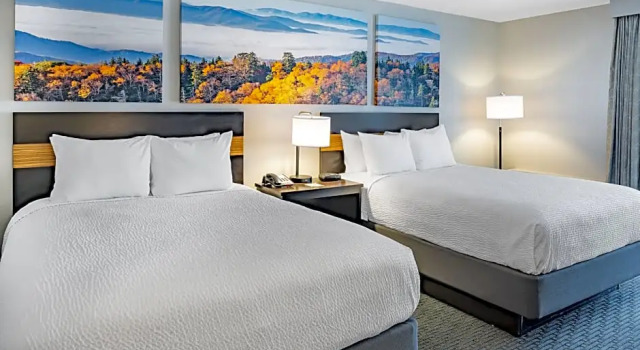 Двухместный номер Standard с балконом Days Inn by Wyndham Waynesville NC