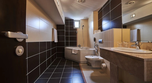 Апартаменты с балконом Hotel Clermont