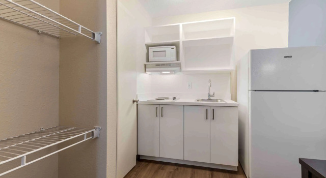 Четырёхместный люкс c 1 комнатой Extended Stay America Suites - Dallas - Coit Road