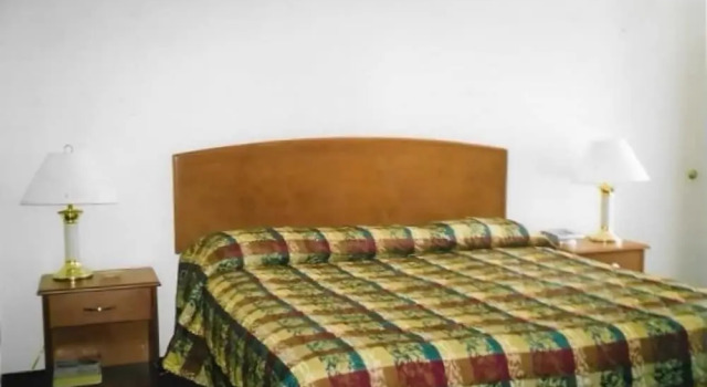 Номер Comfort Glenrose Motel