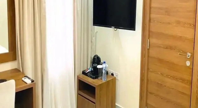 Economy Zimmer Plush Hotel