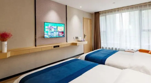 Люкс U Trip Hotel (Guilin Lingui Wanda Plaza Municipal Government Store)