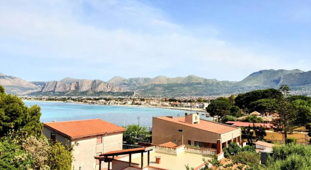 Апартаменты VillaMiramar Beach Penthouse Palermo Airport
