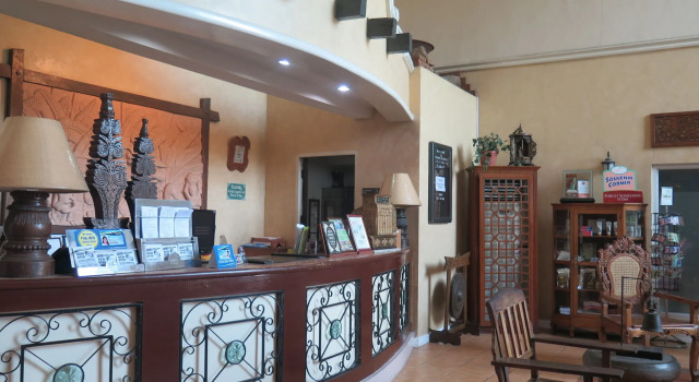 Crown Regency Residences Davao, Rezervovat Hotel Hotely v Davao se snídaní, Snídaně