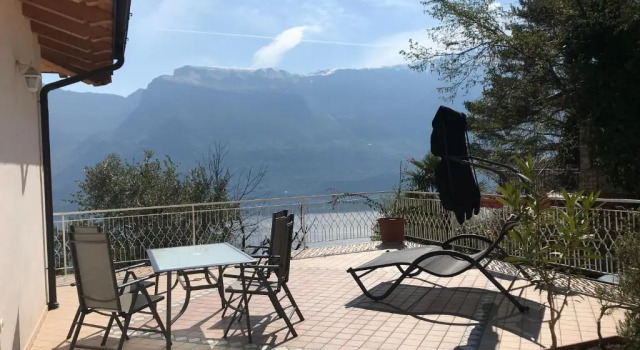 Коттедж с 2 комнатами Casa Panorama in Tremosine with View Terrace - Happy Rentals
