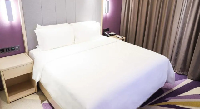 Двухместный номер Deluxe LAVANDE HOTELS SHENZHEN NORTH STATION LONGHUA FOXCONN HEADQUARTERS